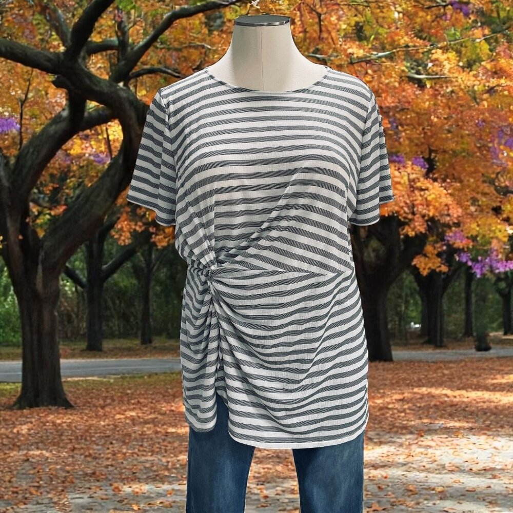 Lane Bryant Striped Twist Front Tee Plus Size 22/24 Casual Boho Draped Top